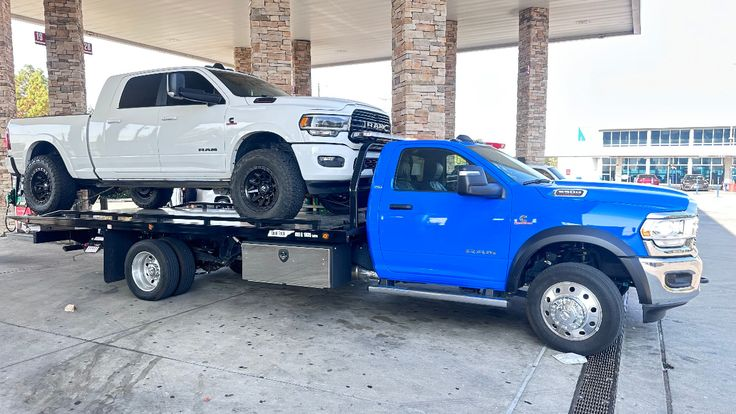 Clean Towing Rig Benefits Of Hiring A Reliable Rig Towing Service For Industrial Hauls